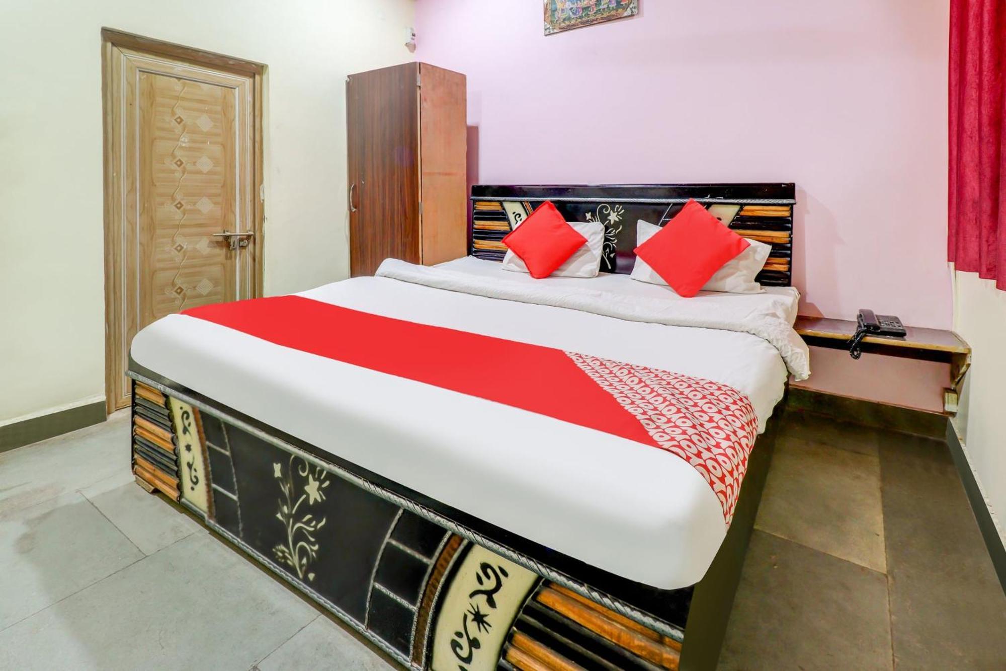 Spot On Siddhi Maa Hotel Gwalior Luaran gambar