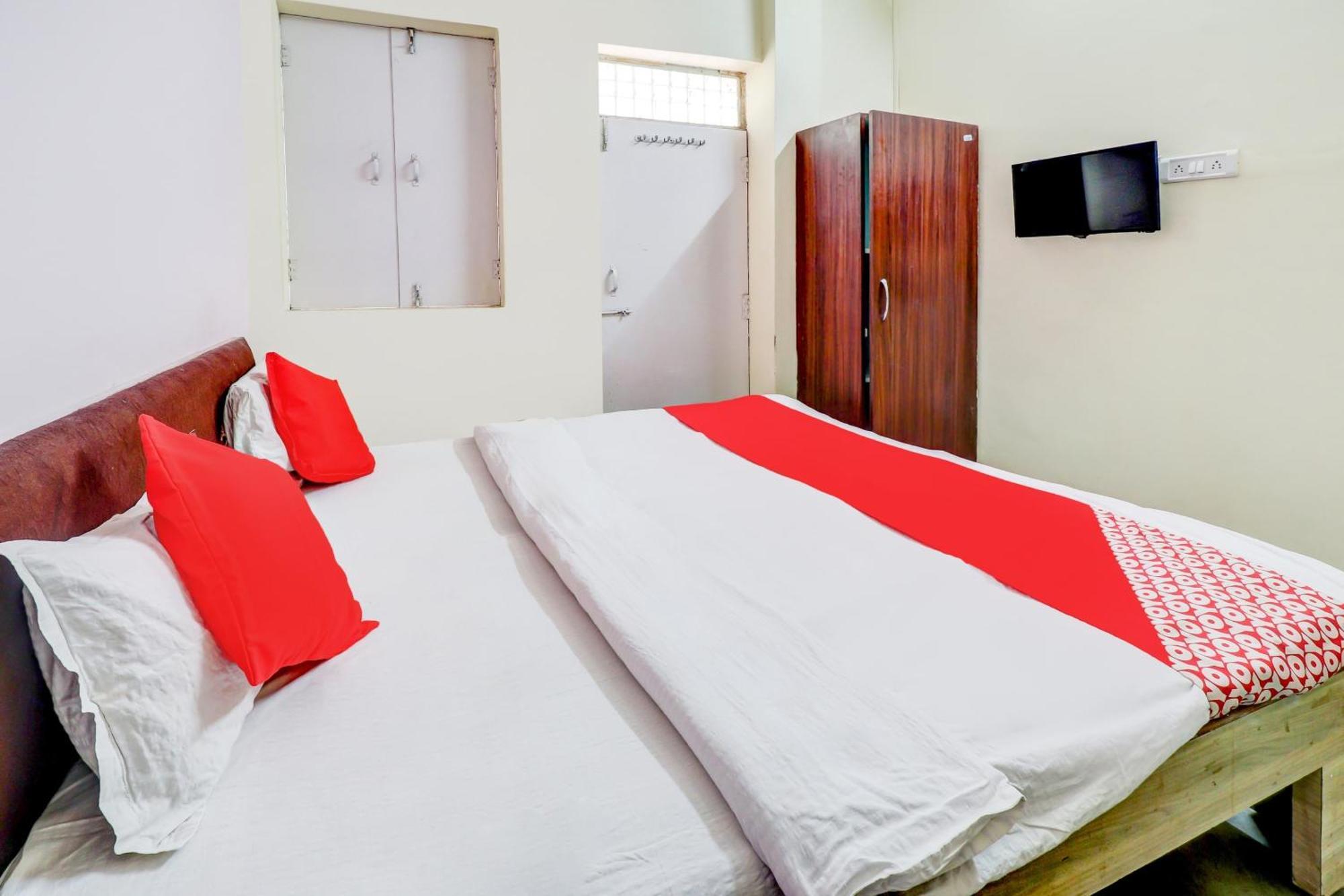 Spot On Siddhi Maa Hotel Gwalior Luaran gambar